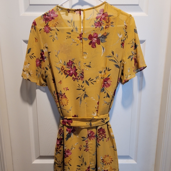 Dynamite yellow floral summer dress (US L) - Picture 3 of 8